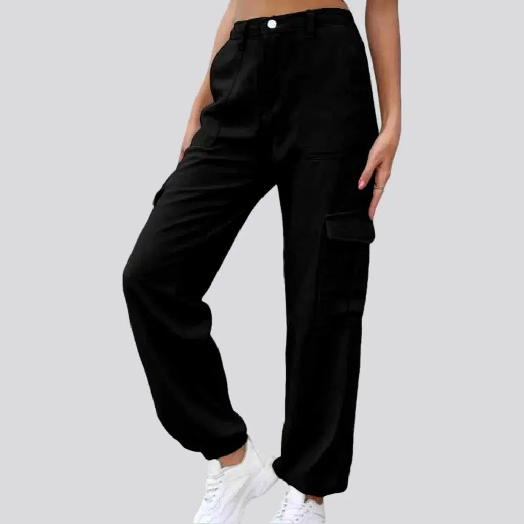 High-waist denim pants
for women