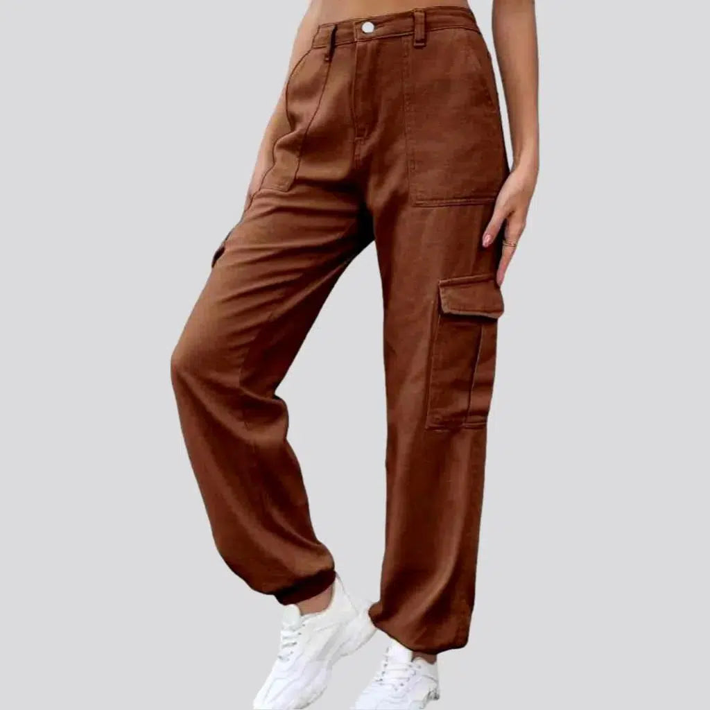 High-waist denim pants
for women