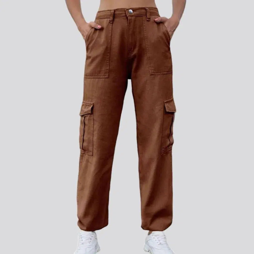 High-waist denim pants
for women