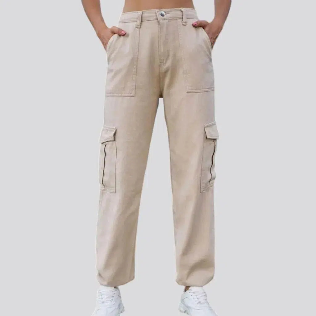 High-waist denim pants
for women