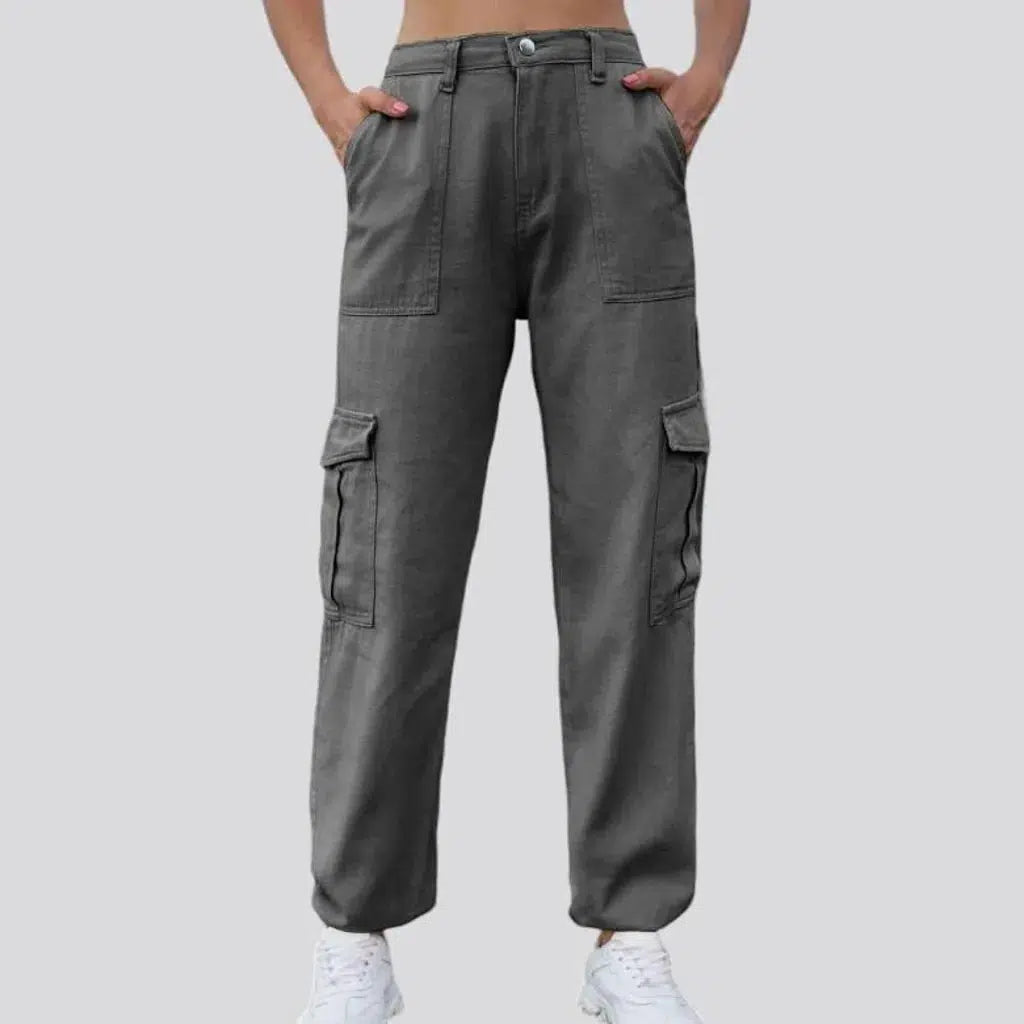 High-waist denim pants
for women