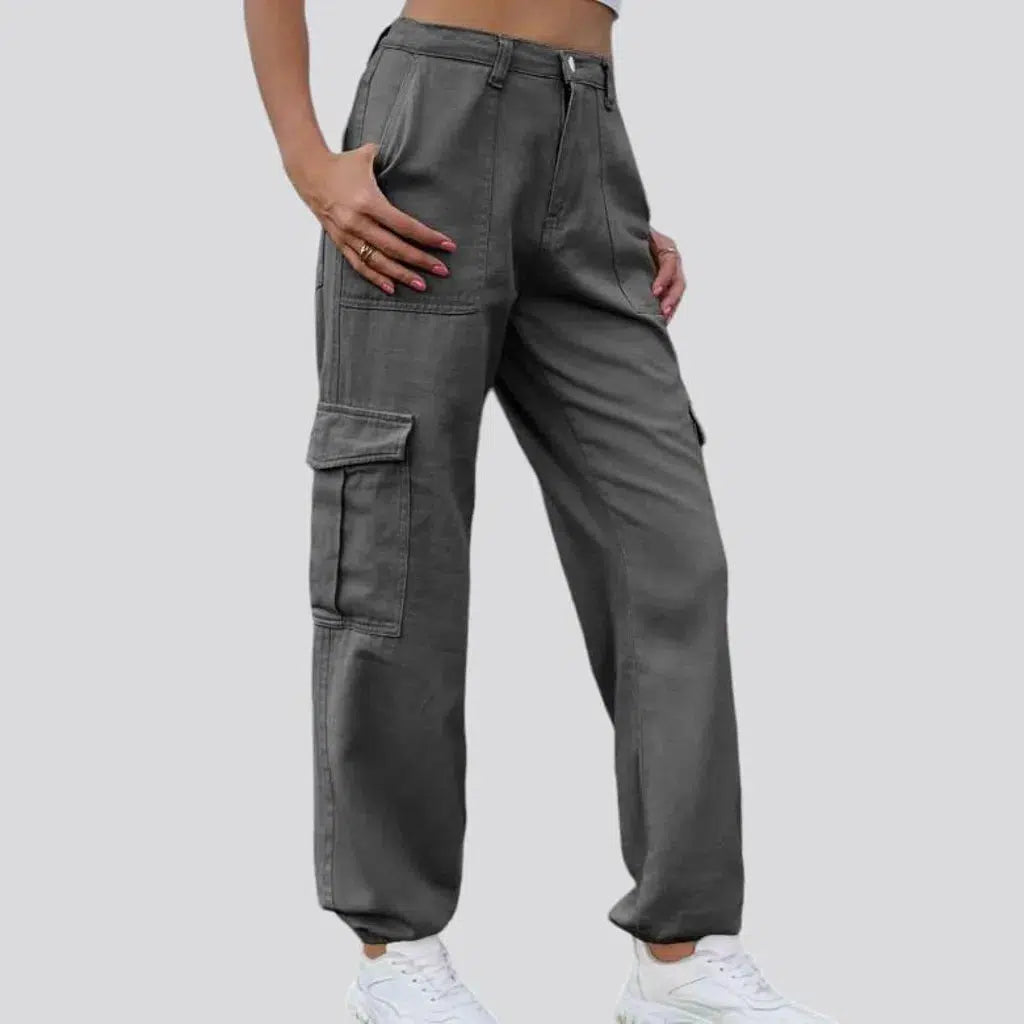 High-waist denim pants
for women