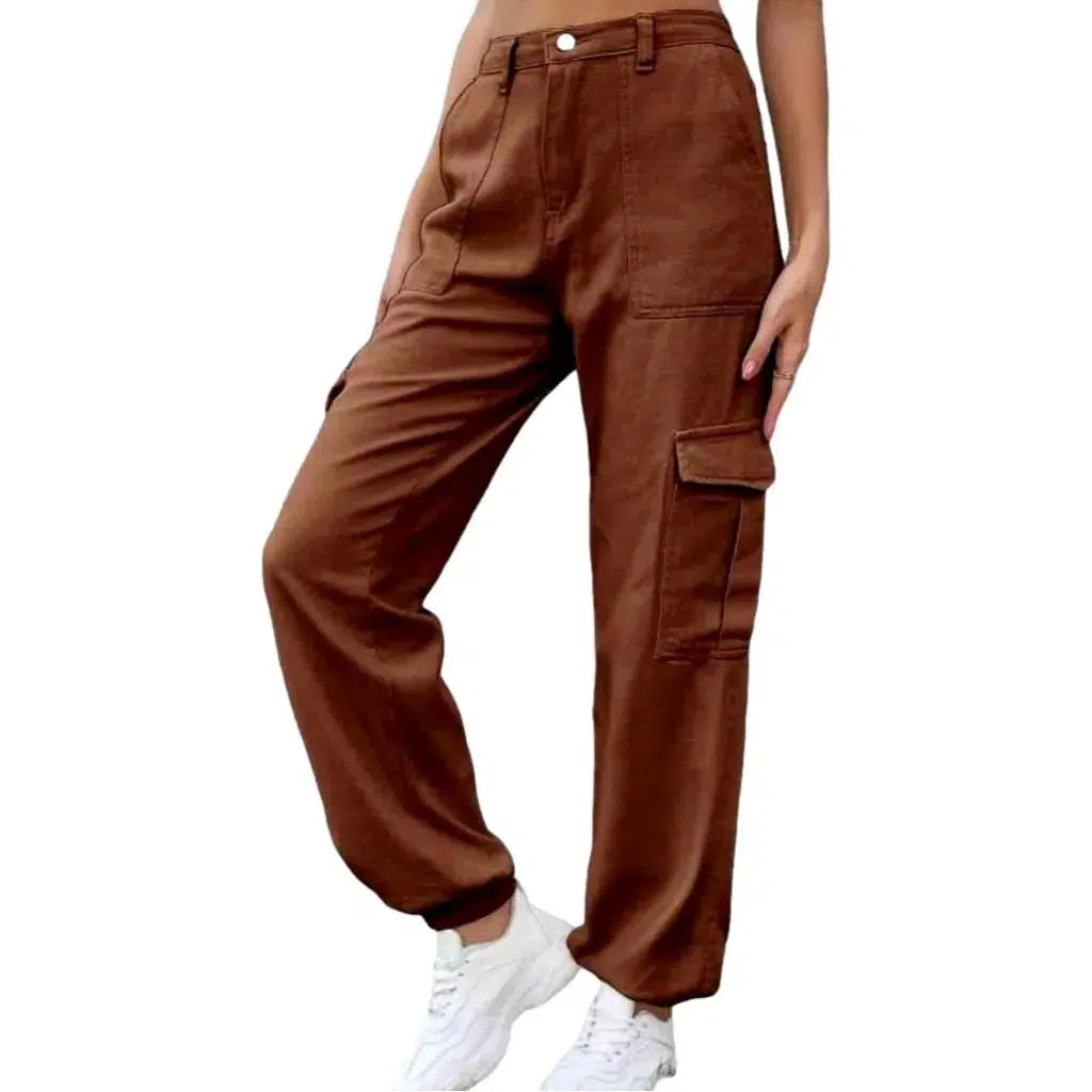 High-waist denim pants
for women